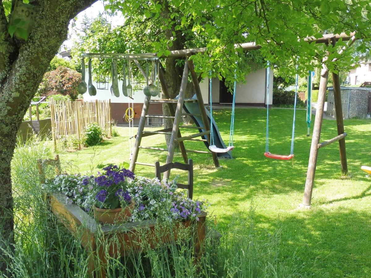 Apartment With Terrace And Pool In The Garden Pracht エクステリア 写真